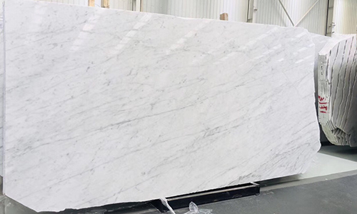 Carrara white slabs 6.jpg