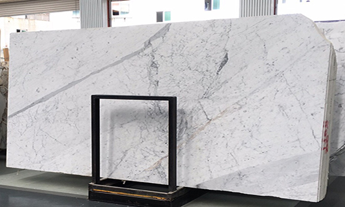 Calacatta slabs 5.jpg